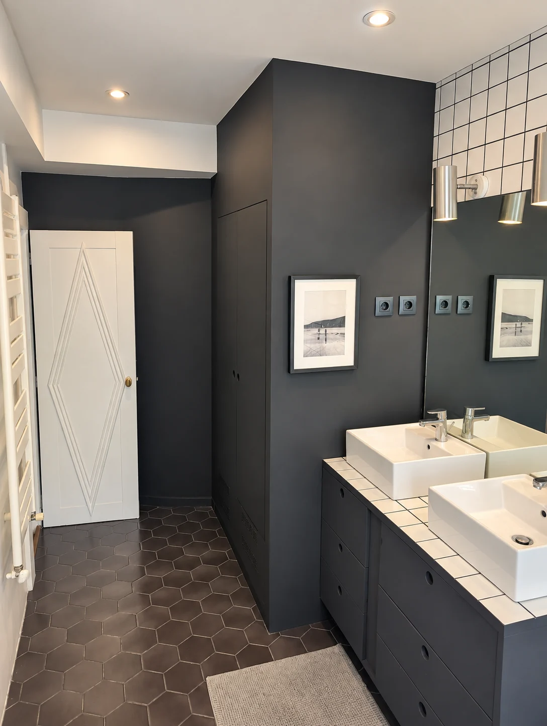 La salle de bain et son meuble double vasque
